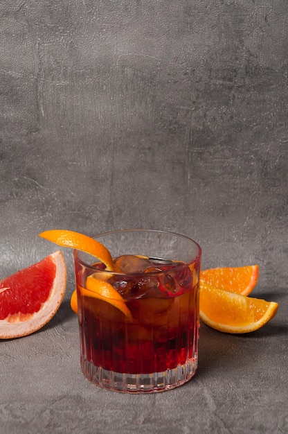 Negroni Cocktail-Aperitif auf Basis von Gin und Wermut