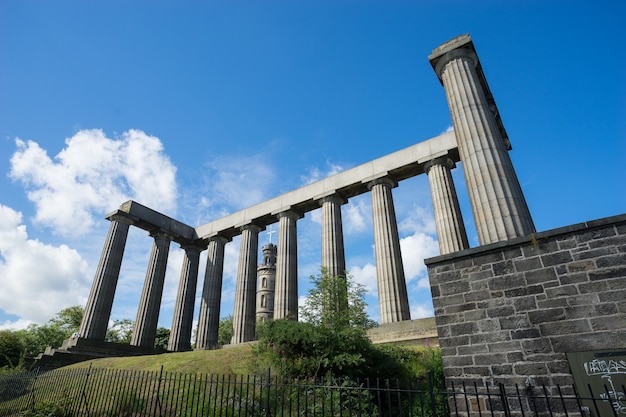 Nelsons Denkmal u. Das nationale Denkmal, Edinburgh, Großbritannien