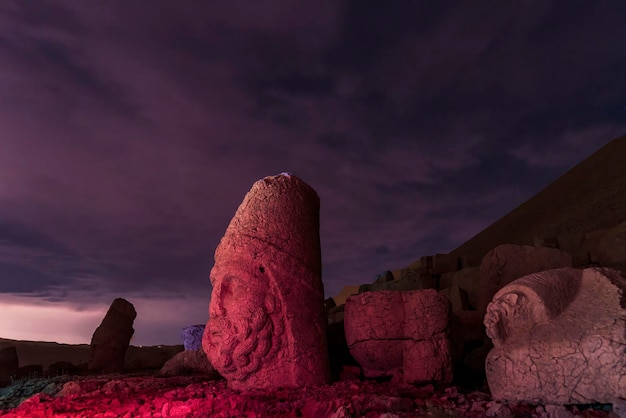 Nemrut-Berg Köpfe der Götter und Könige des Königreichs Commagene Unesco-Welterbe