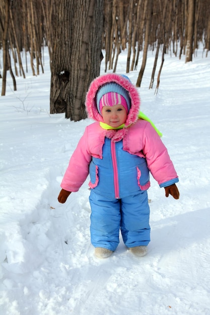 nena, en, invierno, parque