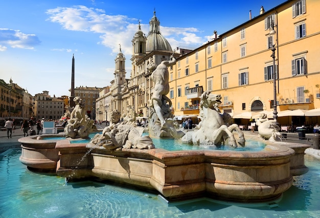 Neptunbrunnen auf der Piazza Navona in Rom, Italien