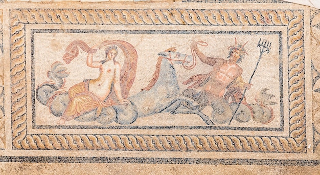 Nereid e Triton Mosaic em Terrace Houses Ephesus Ancient City