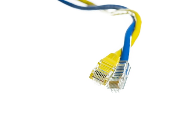 Netzwerkkabel mit RJ45-Isolation