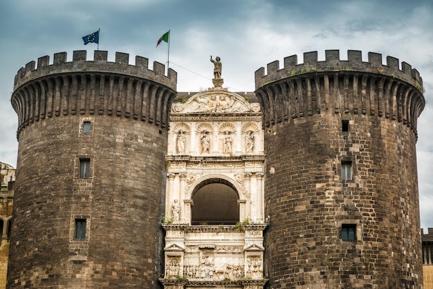 Neues Schloss Castel Nuovo in Neapel