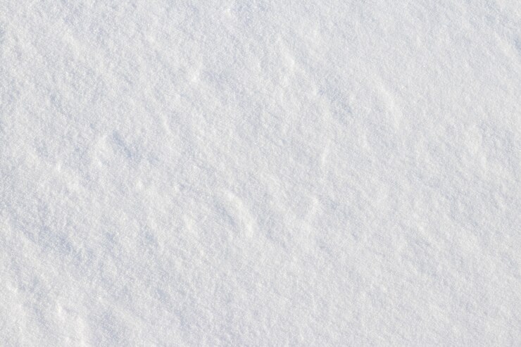 Foto neve branca com textura fina em tempo ensolarado, fundo de inverno com neve