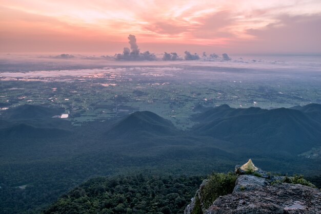 Nevoeiro nas montanhas