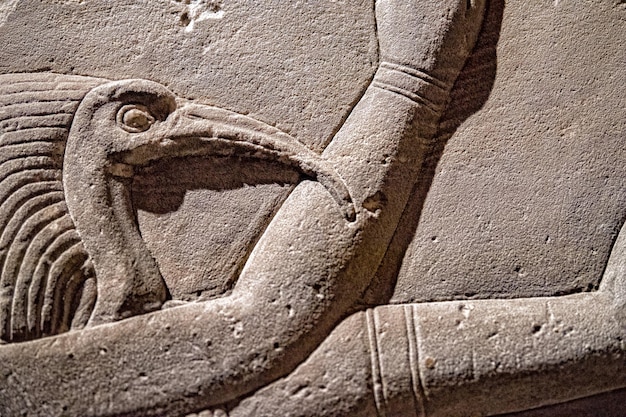 NEW YORK, EUA - 23 de abril de 2017 - hieróglifos antigos do Museu Metropolitano em detalhes de pedra
