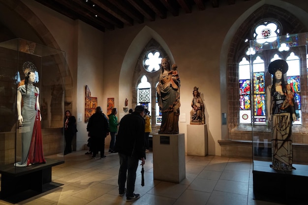 NEW YORK, USA - 27. MAI 2018 - Himmelskörper: Mode und die katholische Vorstellungskraft im Met Museum