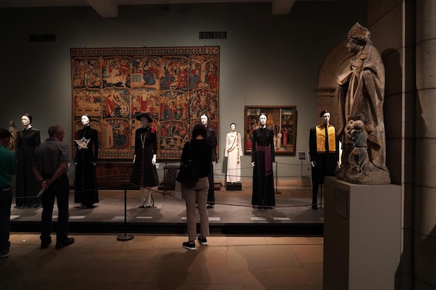 NEW YORK, USA – 27. MAI 2018 – Himmlische Körper: Mode und die katholische Fantasie im Met Museum