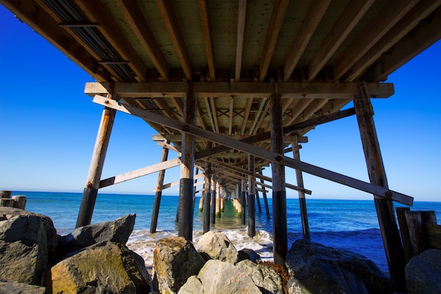 Newport Pier Beach in Kalifornien USA von unterhalb