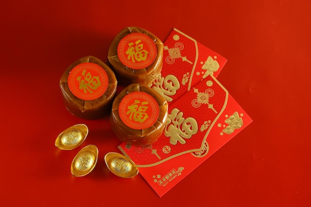 Nian gao oder kue keranjang, Chinesischer Neujahrskuchen (mit dem chinesischen Schriftzeichen Fu bedeutet Glück)