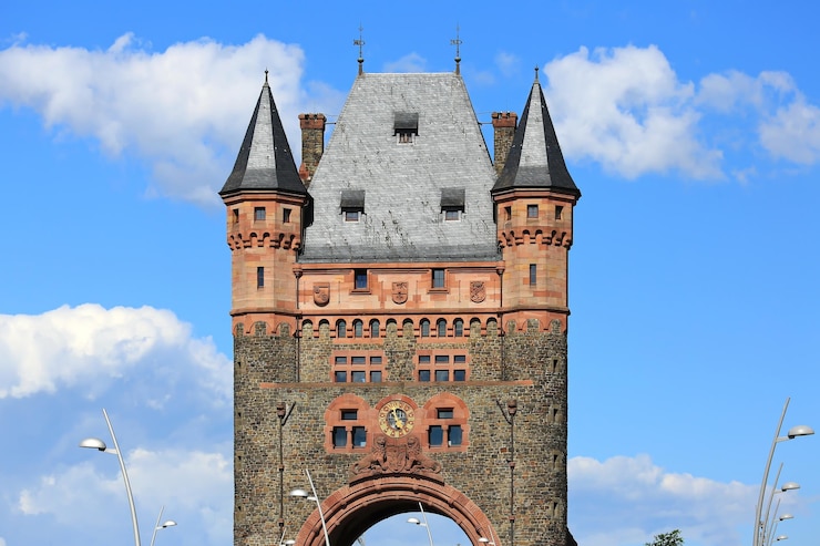 Foto nibelungenbrucke ist eine sehenswurdigkeit von worms