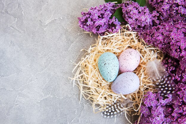 Nido con huevos de pascua