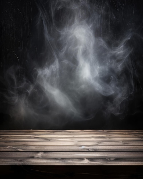 Niebla en la oscuridad, humo y niebla sobre una mesa de madera, fondo abstracto y desenfocado de Halloween