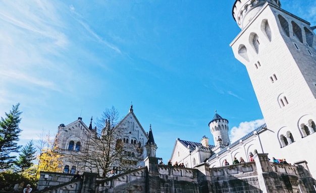 Foto niedrigwinkelansicht des gebäudes gegen den himmel