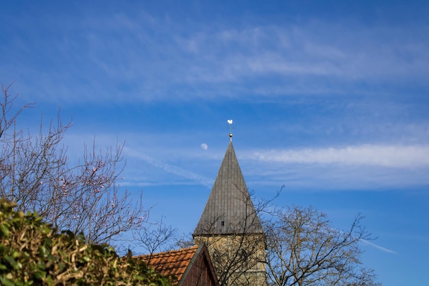 Foto niedrigwinkelansicht des gebäudes gegen den himmel