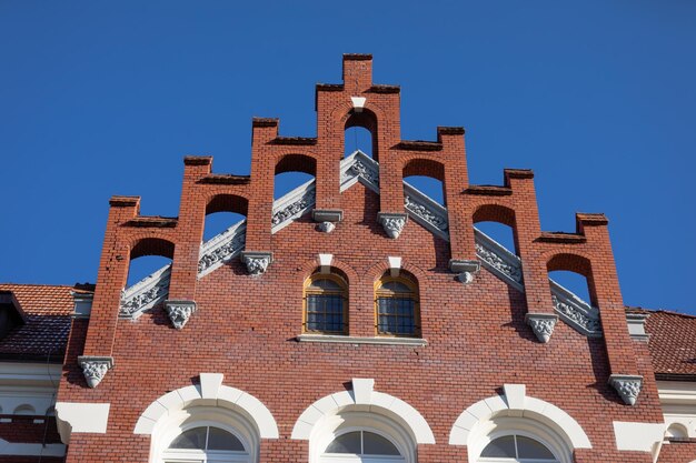 Foto niedrigwinkelansicht des gebäudes vor klarem blauen himmel