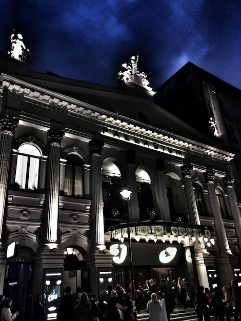 Foto niedrigwinkelansicht des historischen gebäudes gegen den himmel