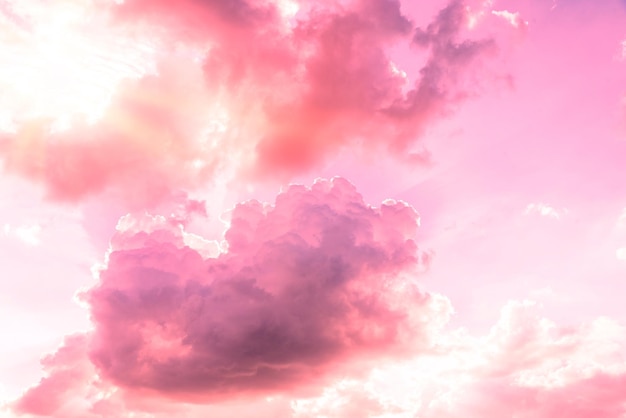 Foto niedrigwinkelansicht von rosa wolken am himmel