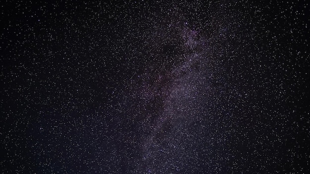 Niedrigwinkelansicht von Sternen am Himmel