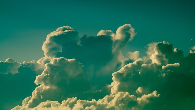 Niedrigwinkelansicht von Wolken am Himmel