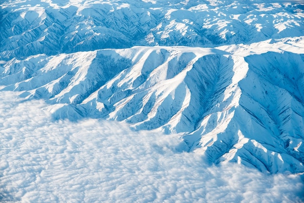 nieve en las montañas