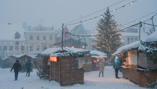 Nieve Vieja Tallinn, Estonia. Gran nevada en Tallin