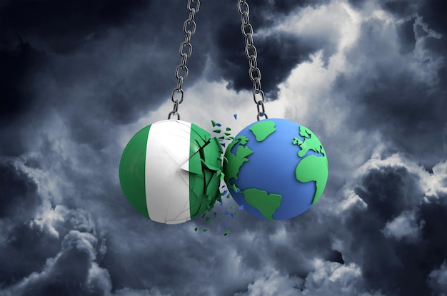 Nigeria-Flaggenball, der in den Planeten Erde einschlägt, globale Auswirkungen und Katastrophenkonzept d rendern