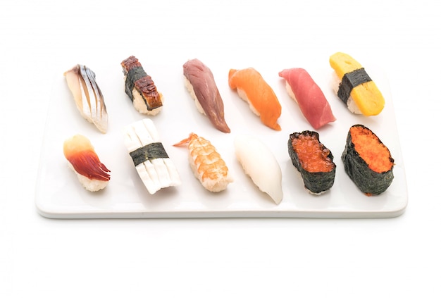 nigiri de sushi misto - estilo de comida japonesa