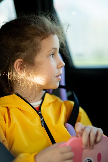 Una niña en el coche Viaje Viaje