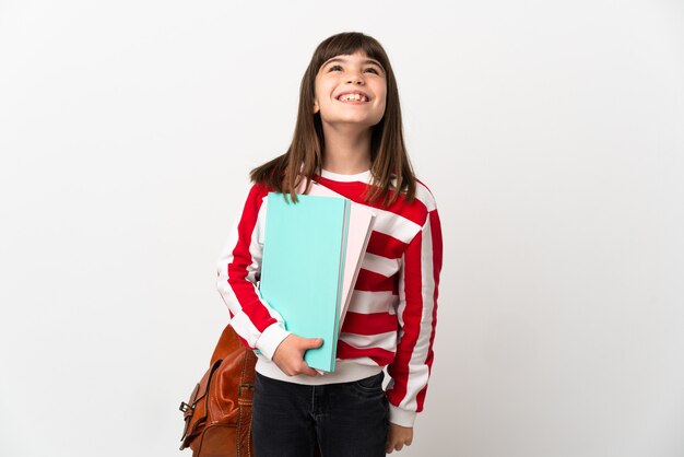 Niña estudiante aislada sobre fondo blanco riendo