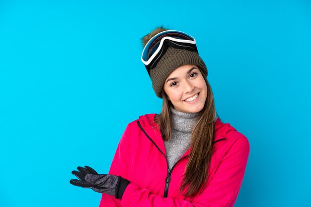 Niña con gafas de nieve