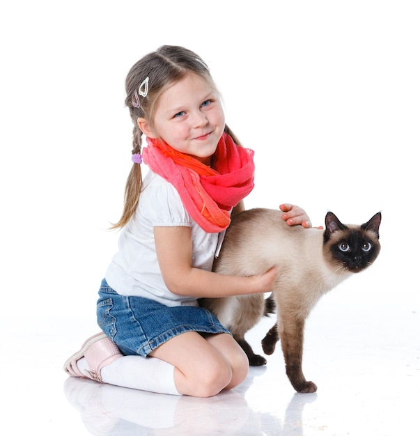 niña y gato