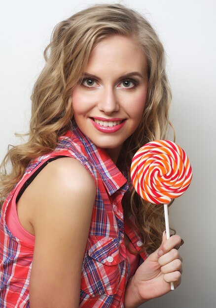 niña con lolipop