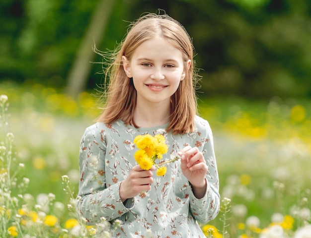 Niña en la naturaleza