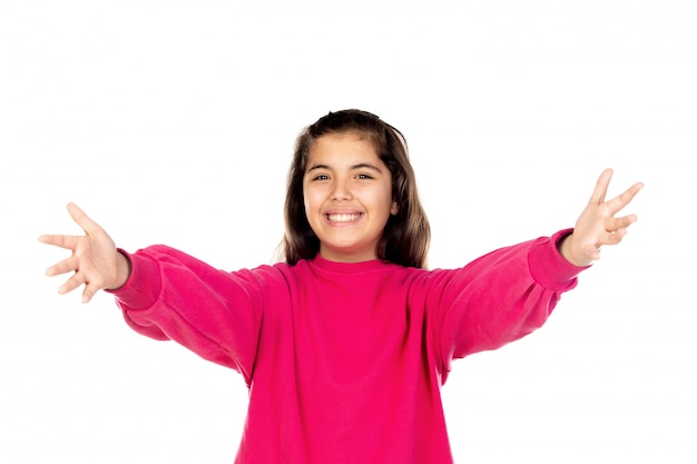 Niña preadolescente con sudadera rosa