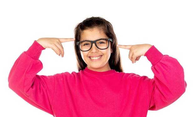 Niña preadolescente con sudadera rosa