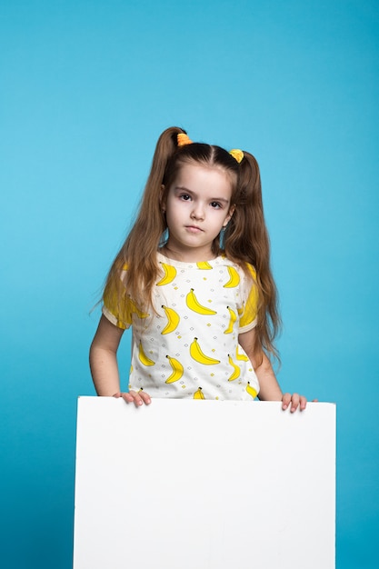 Niña con tabla