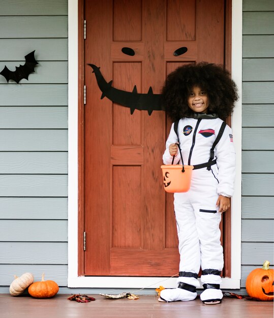 Niña vestida para Halloween