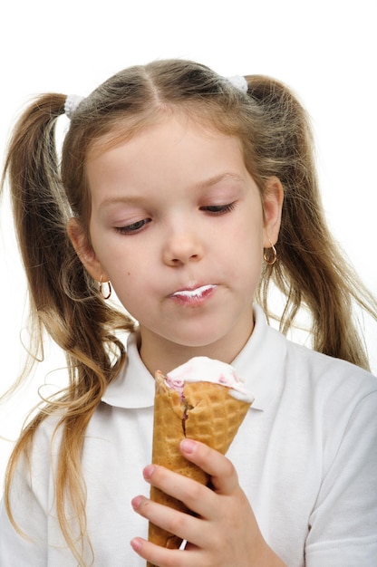 Niño con helado