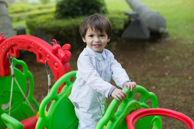 Niño en la naturaleza