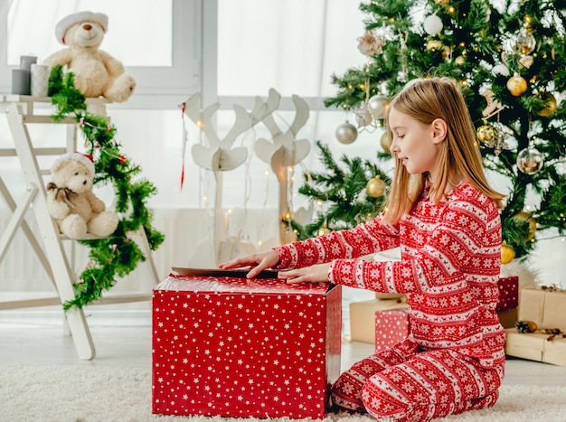 Niño en Navidad