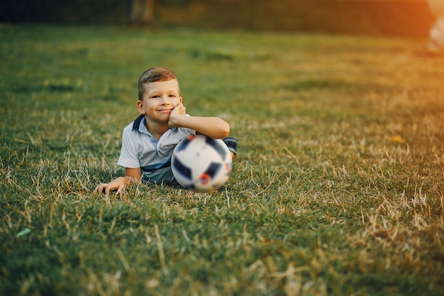 Niño en un parque