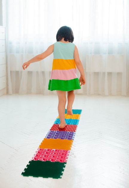 Colchoneta de masaje de pies para bebés pequeños, ejercicios para piernas,  alfombra de masaje ortopédico, prevención de pies planos