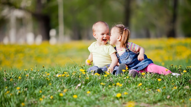 Niños en el campo