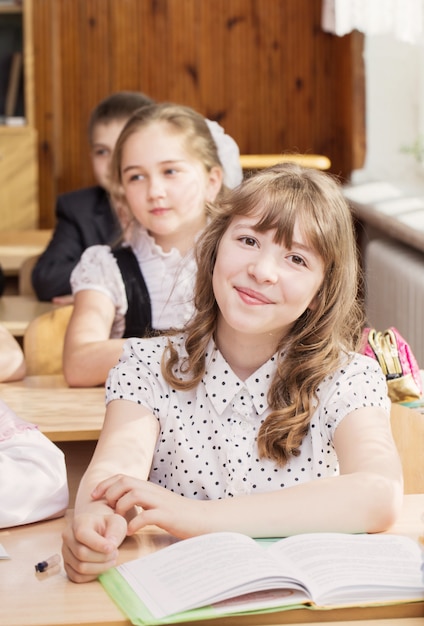 Niños en la escuela