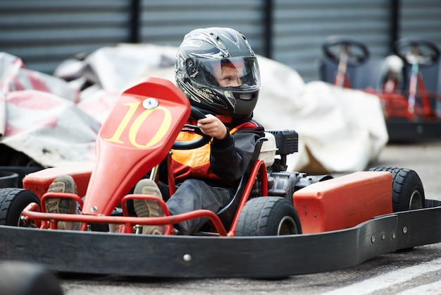 Niños karting