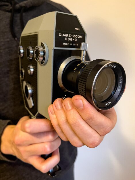 Nitra Eslováquia 03082024 Quartz é uma câmera de filme amadora de filme estreito feita na URSS