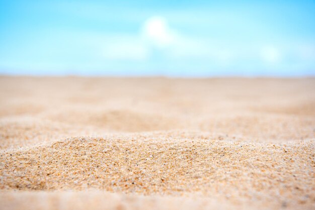 Foto nivel de superficie de arena en la playa contra el cielo