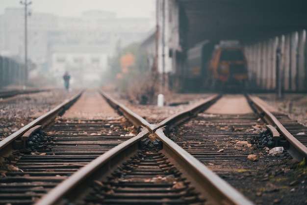 Nivel de superficie de la vía ferroviaria